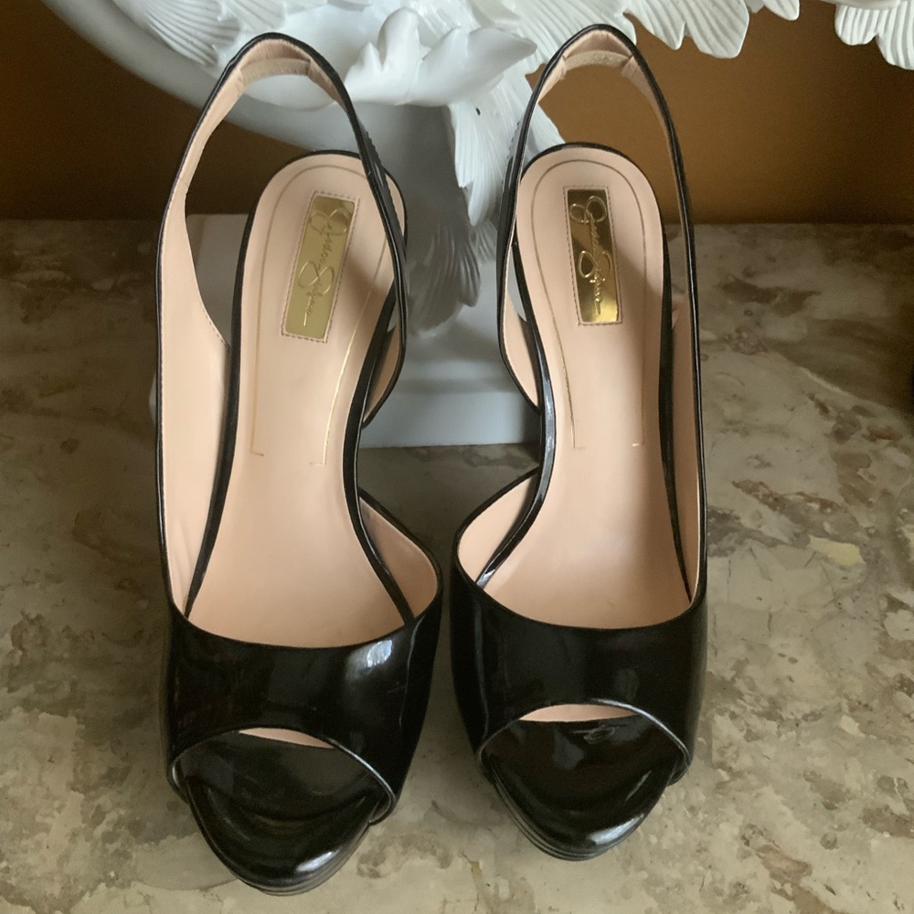 Jessica Simpson Black High Heel Pumps with Classic Pointed Toe